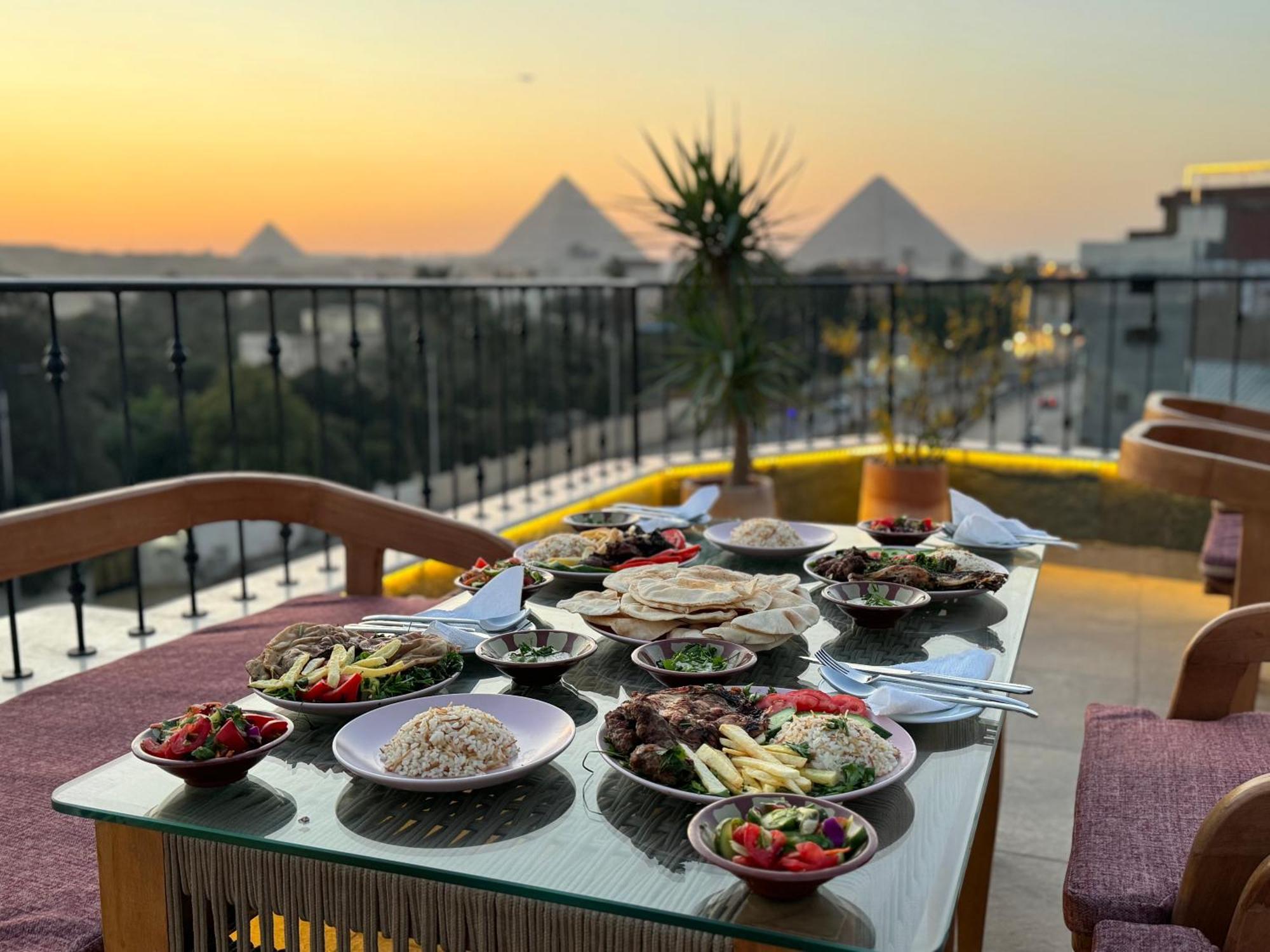 Almas Pyramids Hotel Kafret el-Gabal Exterior foto